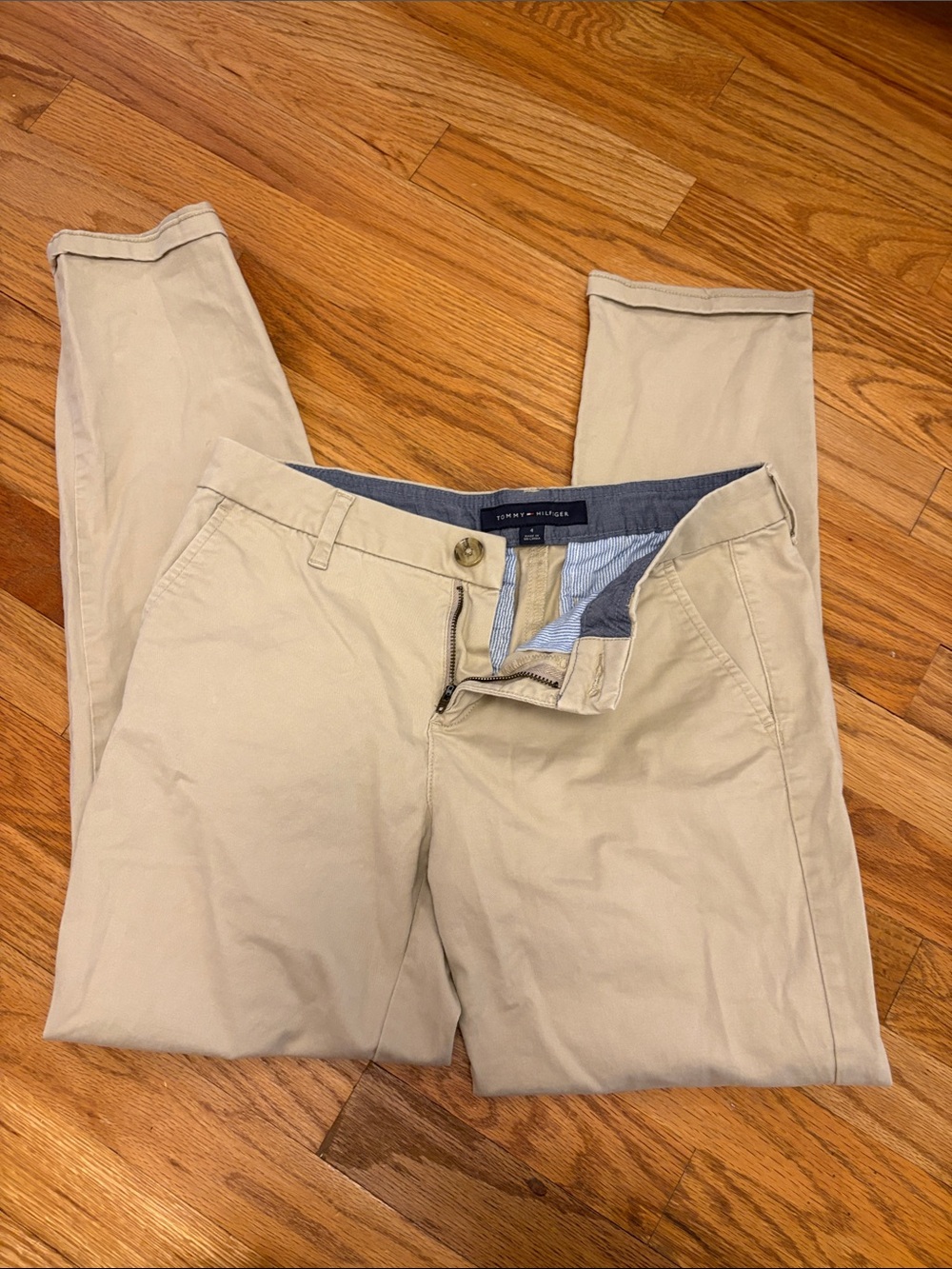 Tommy Hilfiger Women’s Khaki Chino Pants
